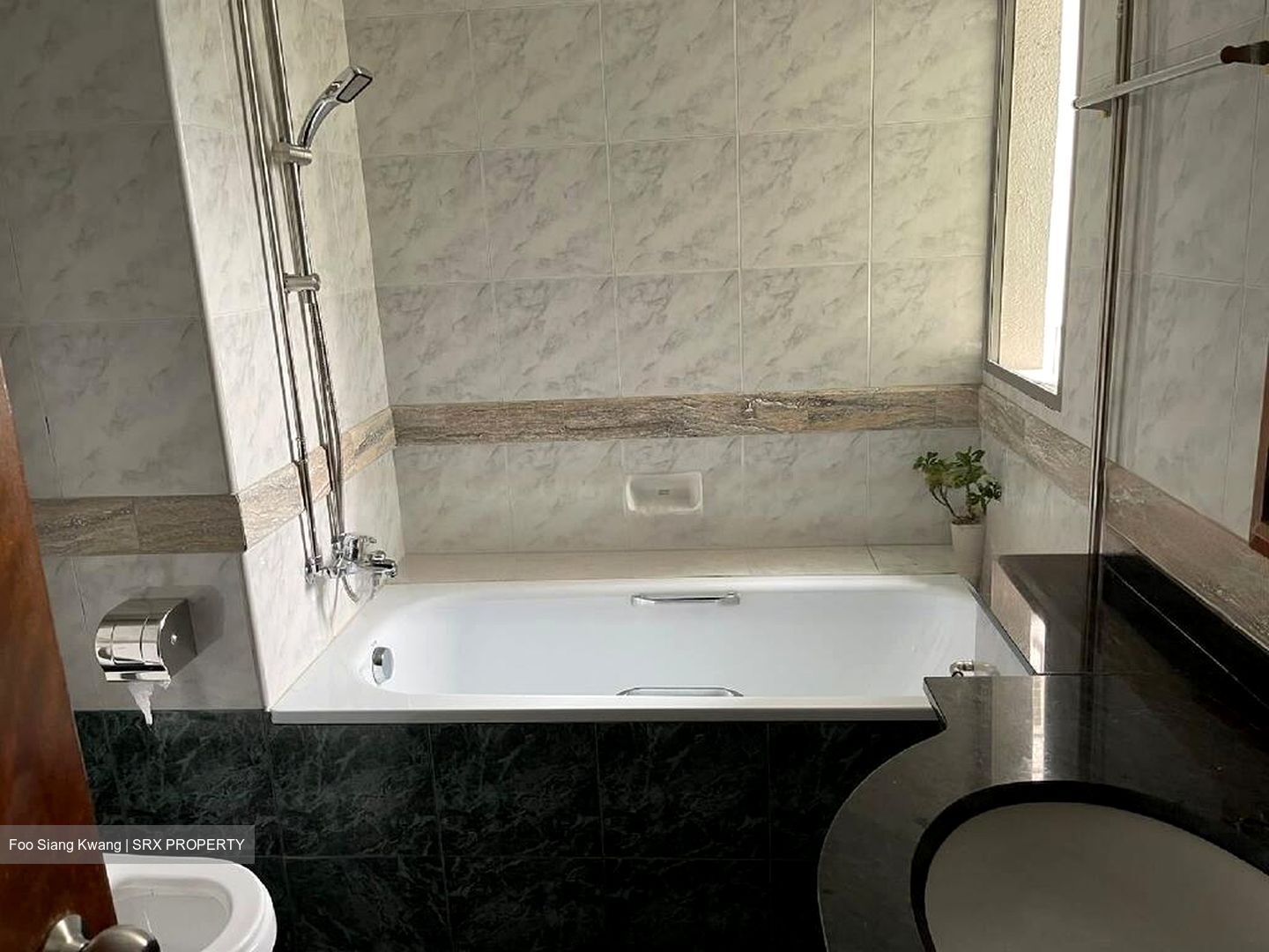 The Florida (D19), Condominium #447228021